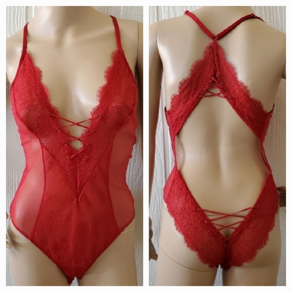 Victoria's Secret Lingerie Sexy Red Laced Bodysuit Backless Small - Picture 1 of 11